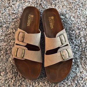 White Mountain Tan Sandals Great Condition- worn once